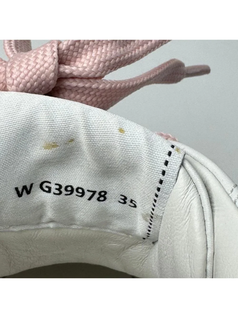 Chanel Sneakers CC Logo 35 White